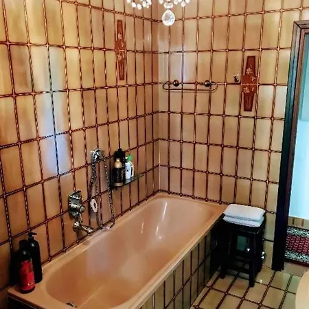 Angolo Di Paradiso B&B 그리짜나